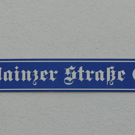 Hotel Offenthaler Hof 2*